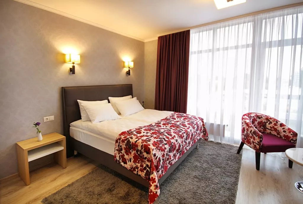 Hotel City Park_standart_room https://voyages-moldavie.com/wp-content/uploads/2019/07/Hotel-City-Park_standart_room.webp