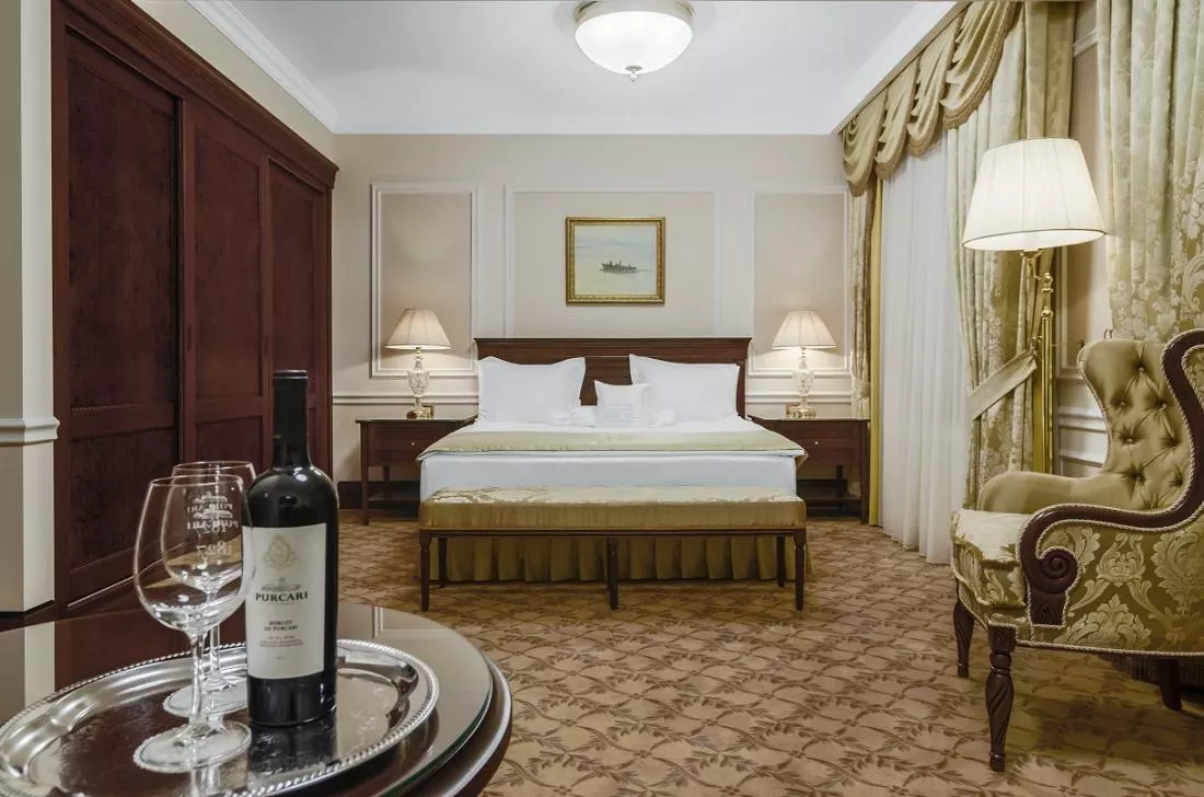 nobilroom7 https://voyages-moldavie.com/wp-content/uploads/2019/07/nobilroom7.webp