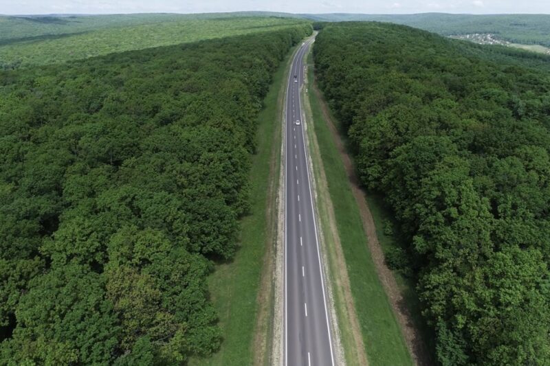 Visite du Monastère de Condrita et du Chateau Cojusna