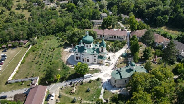 Travel through Moldova, one-day tour